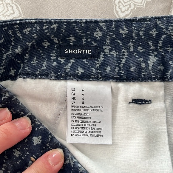 American Eagle Patterned Chino Shortie‎ Shorts Size 4 - Picture 3 of 4